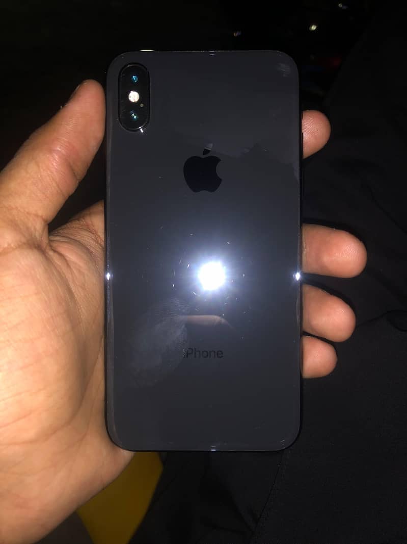 Apple iPhone X 3