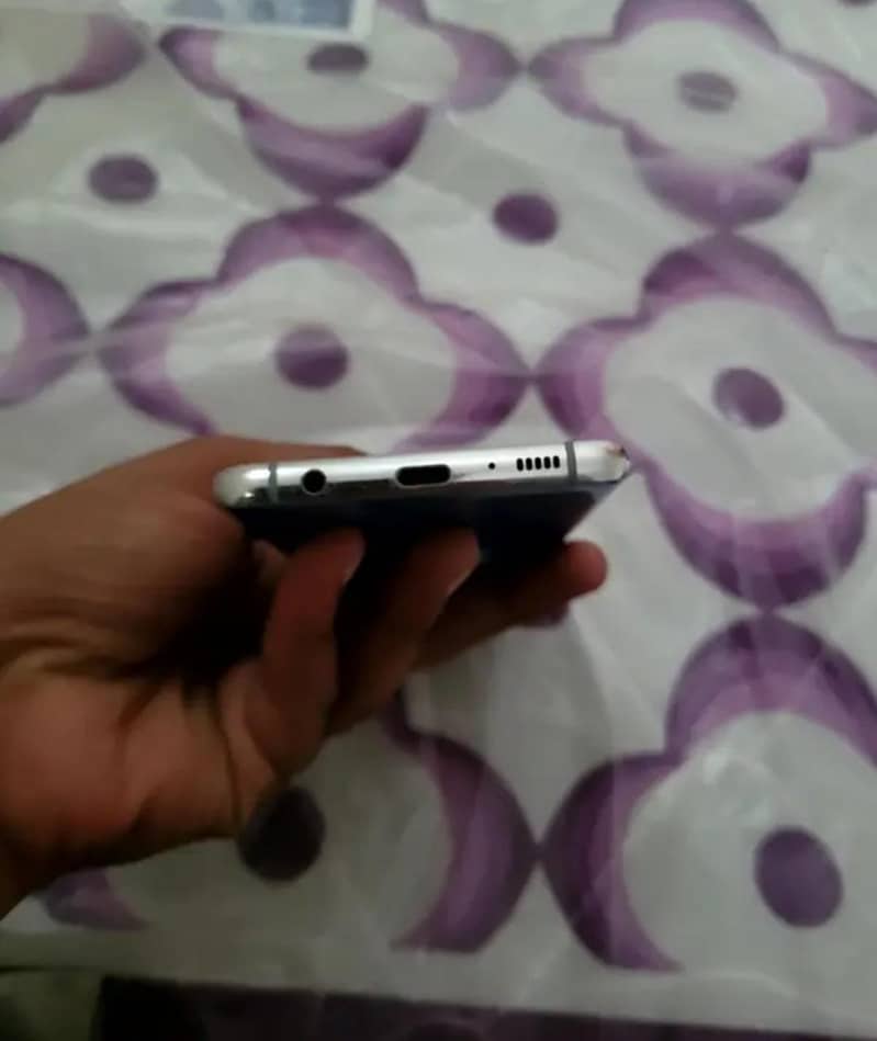 Samsung Mobile Note 10 Plus 4