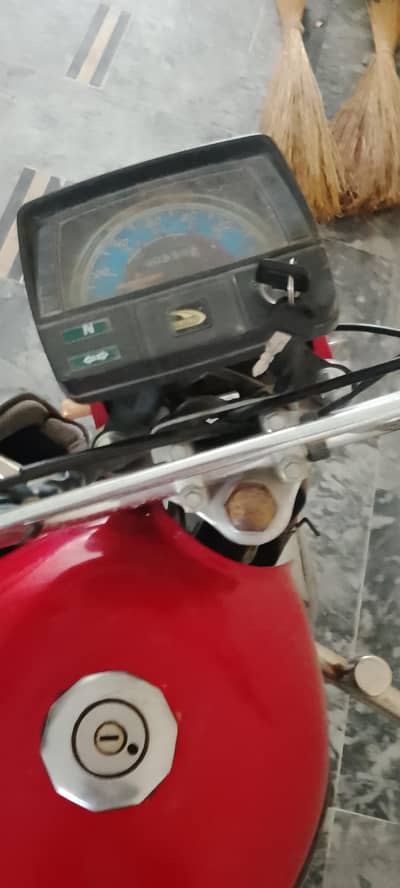 united bik ha shakh ka Kam honey wala ha baki Sara sai ha