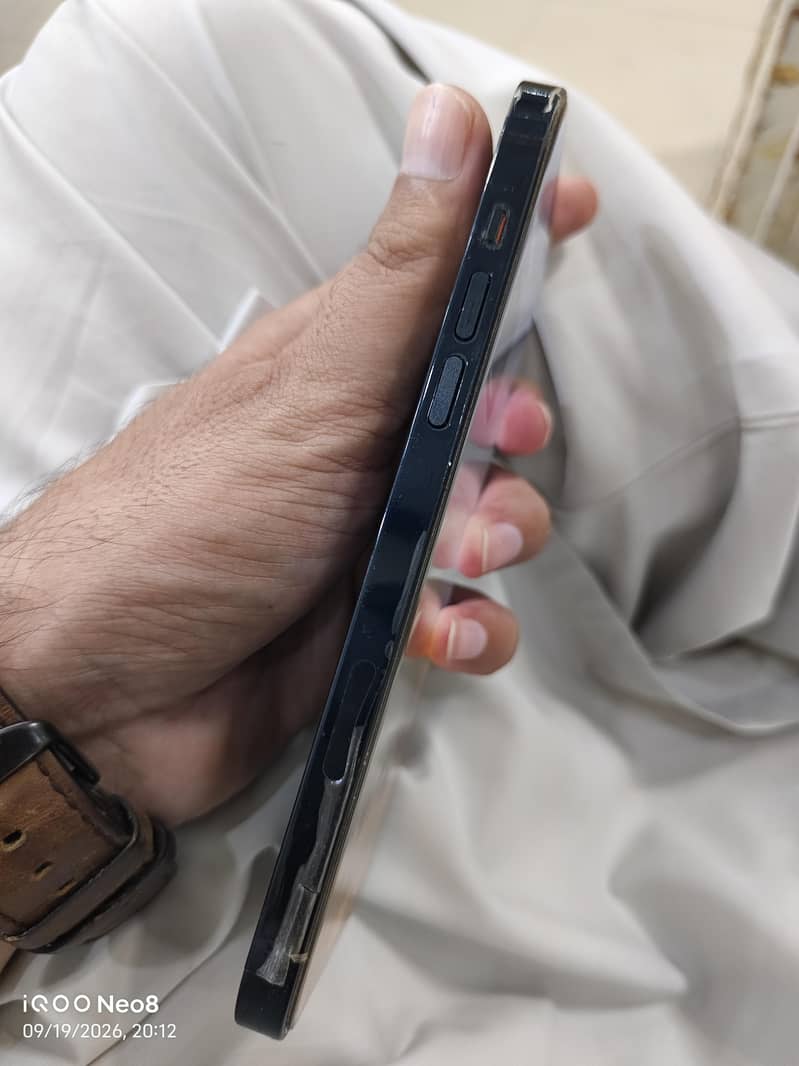 Apple iPhone 14 plus 3