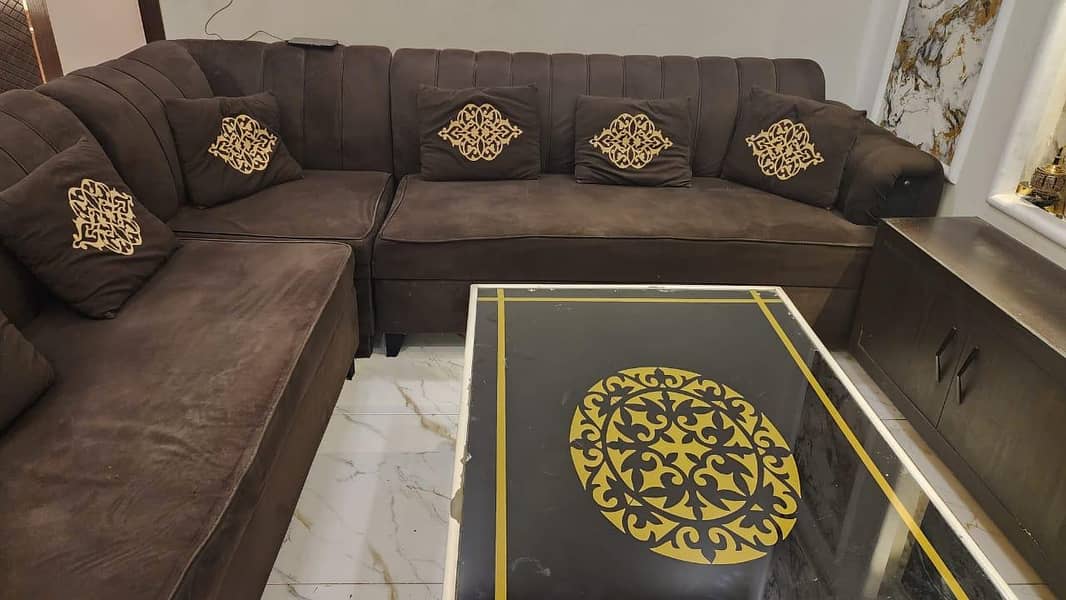 Sofa set with table 3