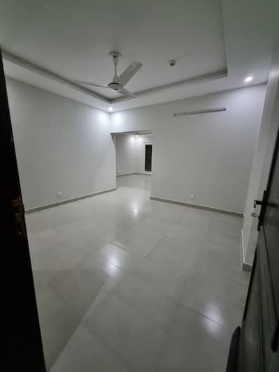 Two Bedroom Unfurnished Apartment for Rent 18 West, F-11 Islamabad