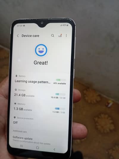 Samsung a20e 3/32 good condition