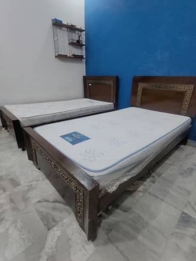 2 Single beds for sale