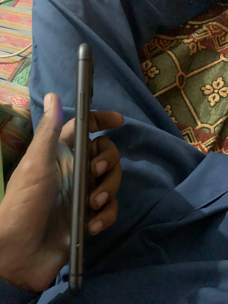 Apple iPhone 11 2