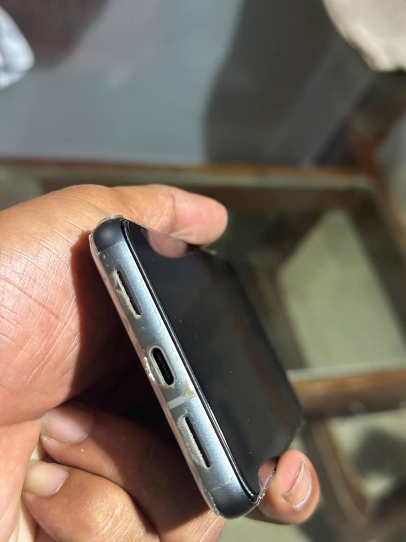 Pixel 8 5