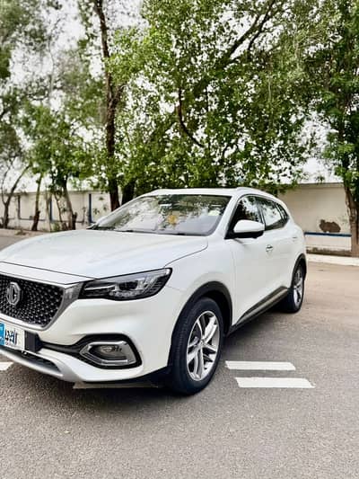 MG HS 2021