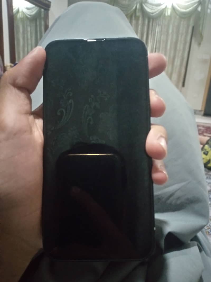 Apple iPhone 13 2