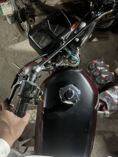 Honda 125  model 2021 urgent sale only cash