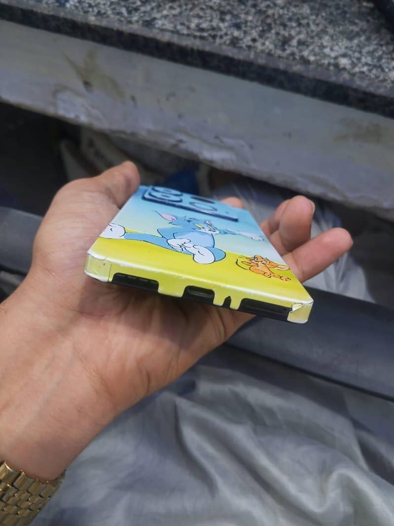 Infinix Note 40 4