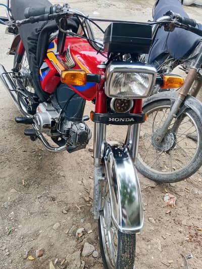 03353045392 Urgent sale honda 25 model