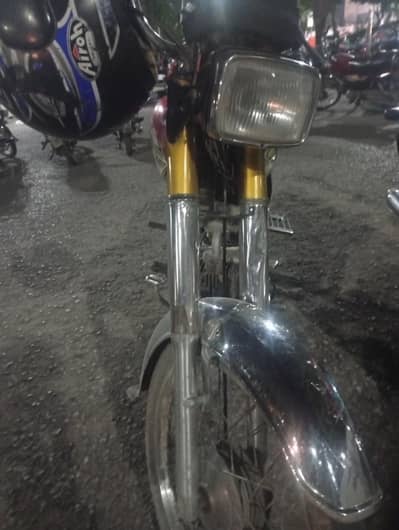urgent sale krna engine k km b tor  30hzr ka
