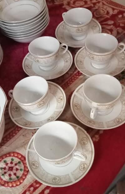 Dinner set