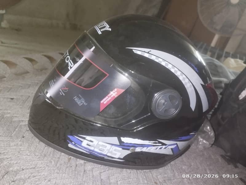 helmet 0