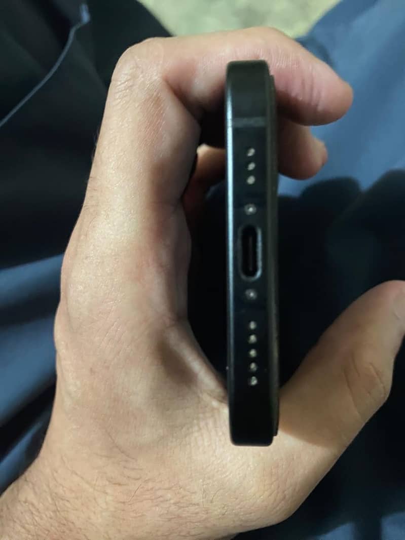 Apple iPhone 15 2