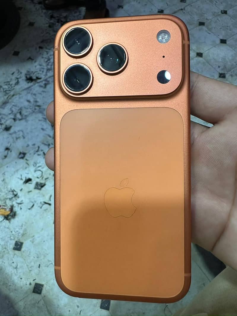 Apple iPhone 17 Pro 0