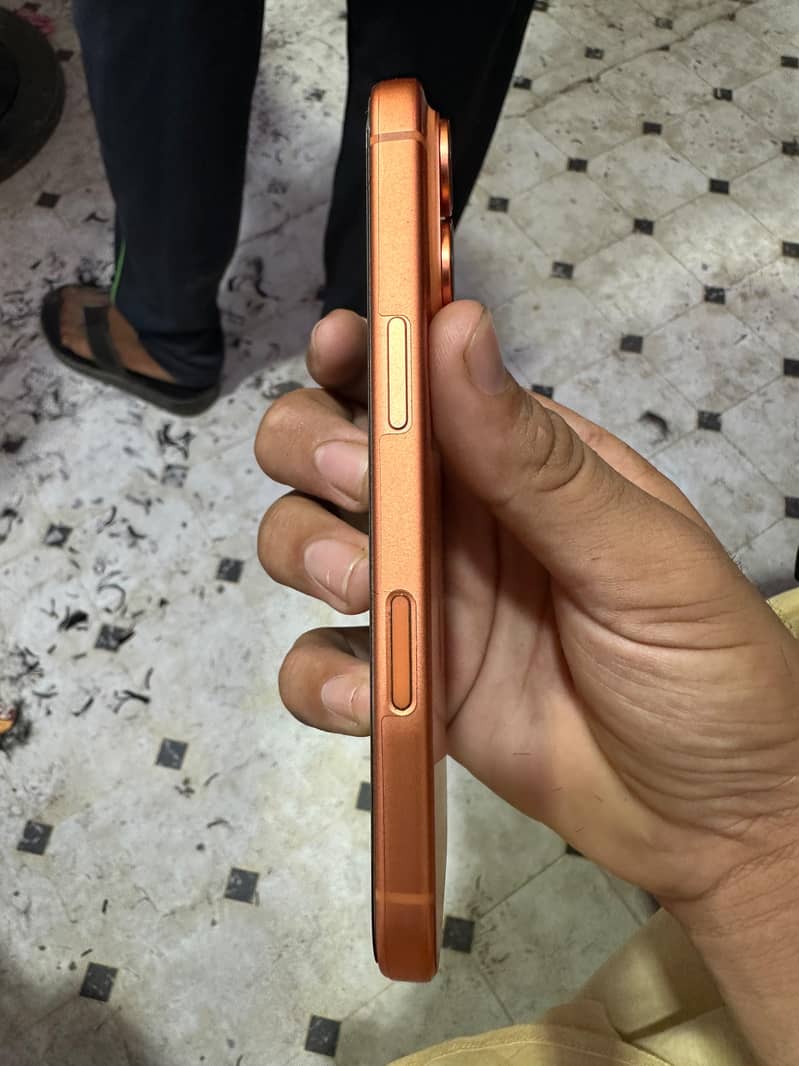 Apple iPhone 17 Pro 4