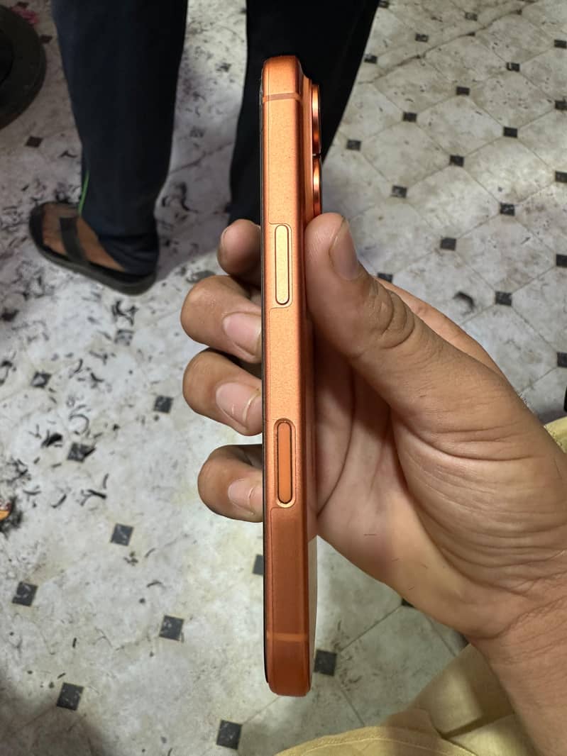 Apple iPhone 17 Pro 8