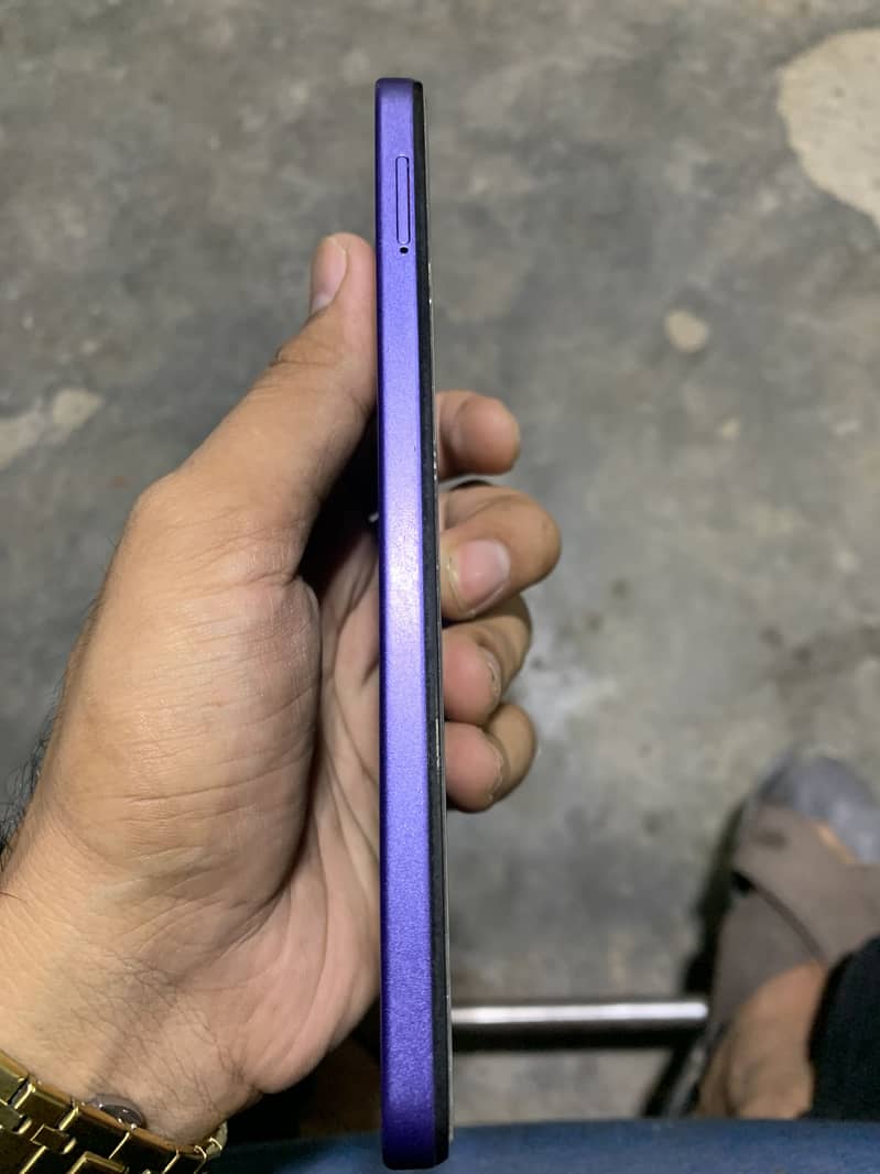Moto e15 4+64 0