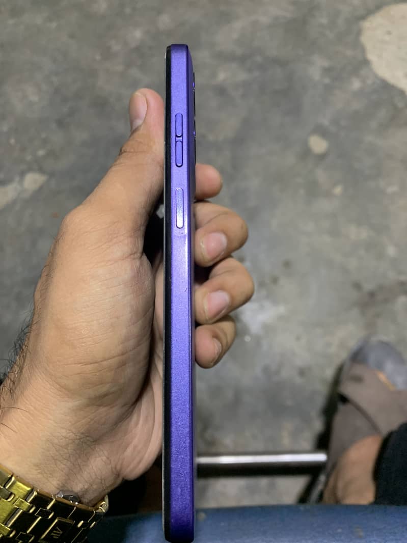 Moto e15 4+64 1