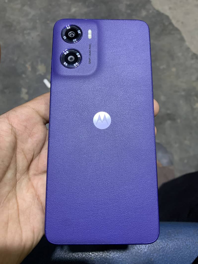 Moto e15 4+64 5