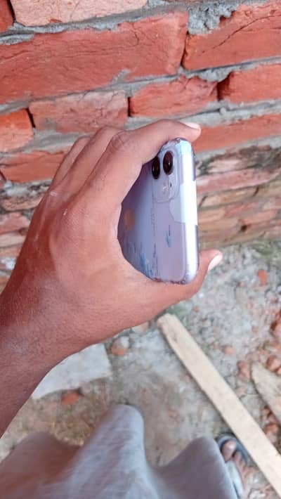 Apple iPhone 11