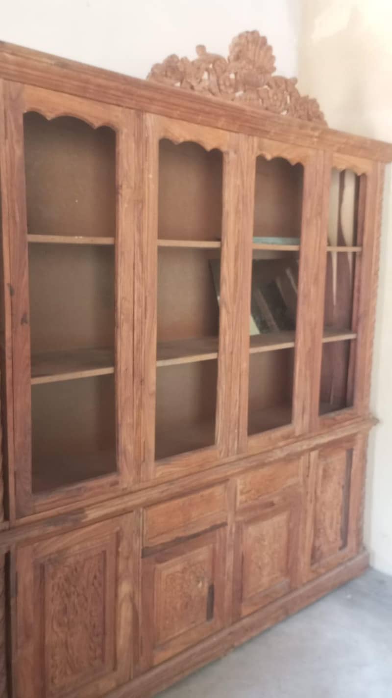 Showcases 3