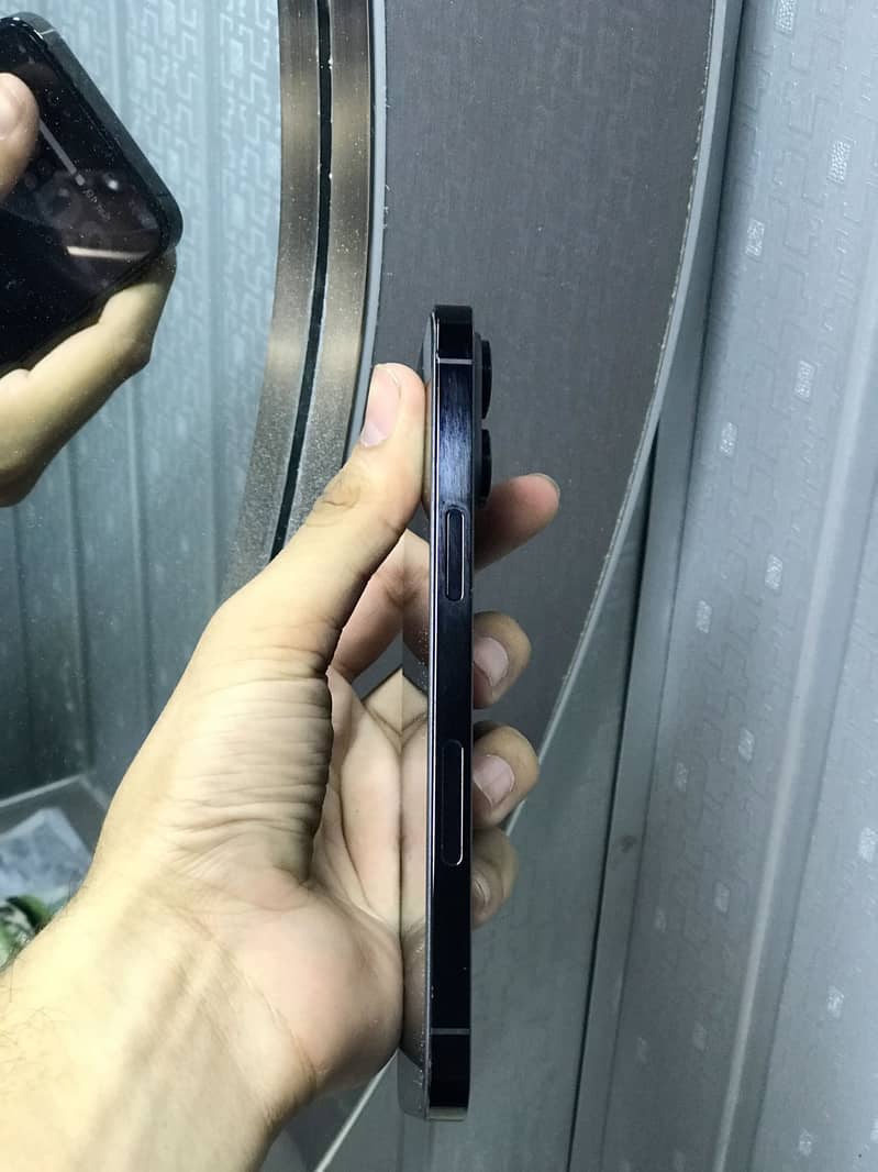Apple iPhone 14 Pro Max 2