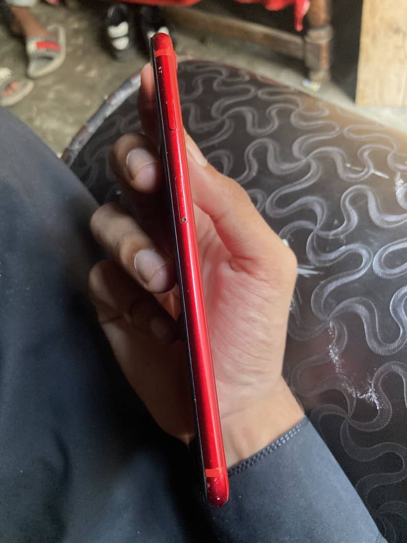 Apple iPhone 8 Plus 0