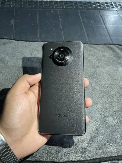 Sharp Aquos Sense7 10 by 10