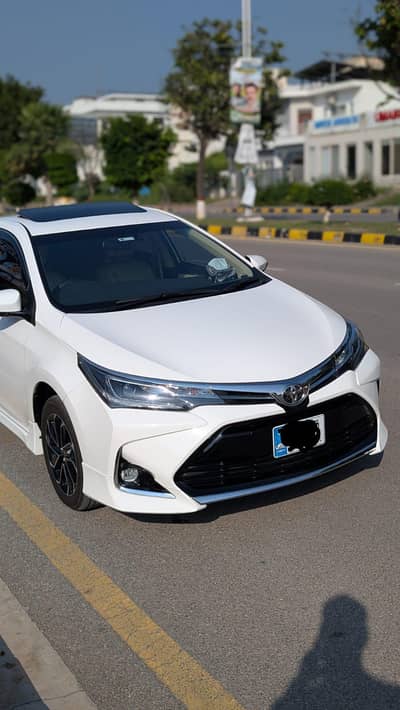 Toyota Altis Grande 2025