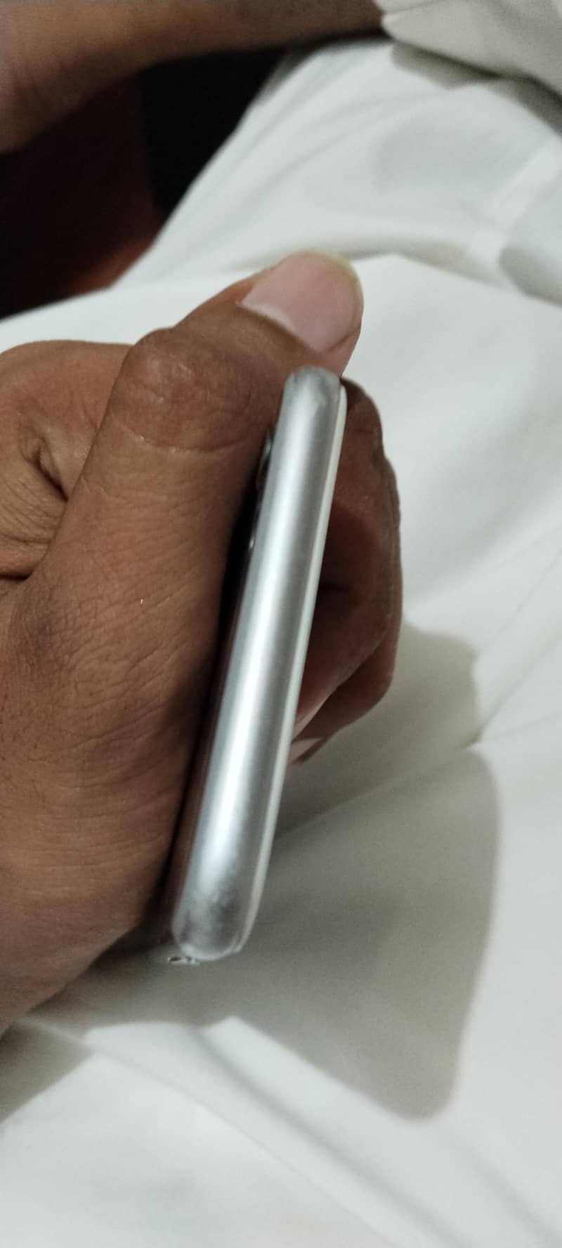 Apple iPhone 6S 4