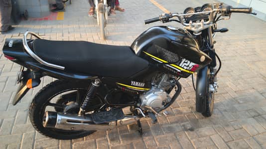 Yamaha ybr G