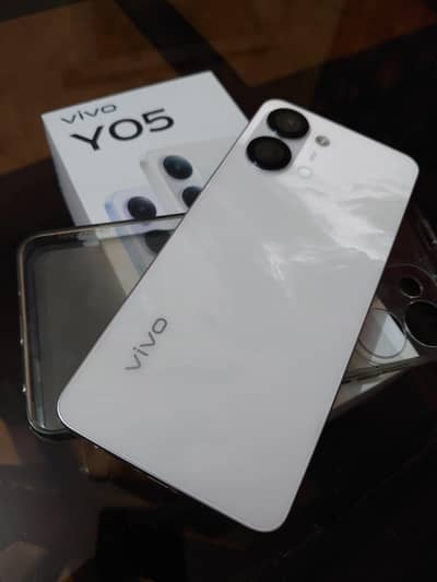 Vivo y05 - 4 Ram 64 GB Memory - Just One Month Used -With Charger+ Box