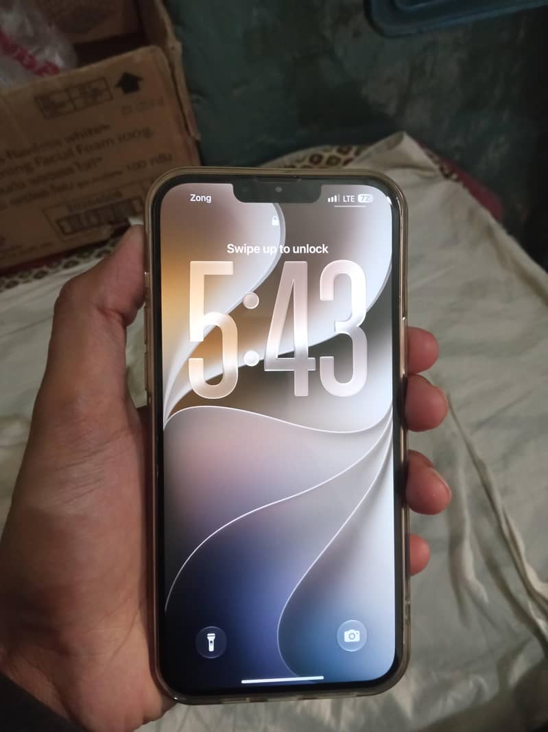 Apple iPhone 13 Pro Max 4