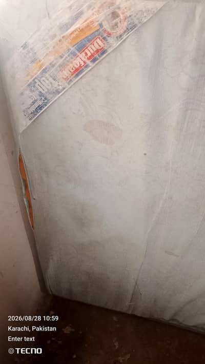 2 diamond ke ful size mattress hai kami peshi ho jayegi