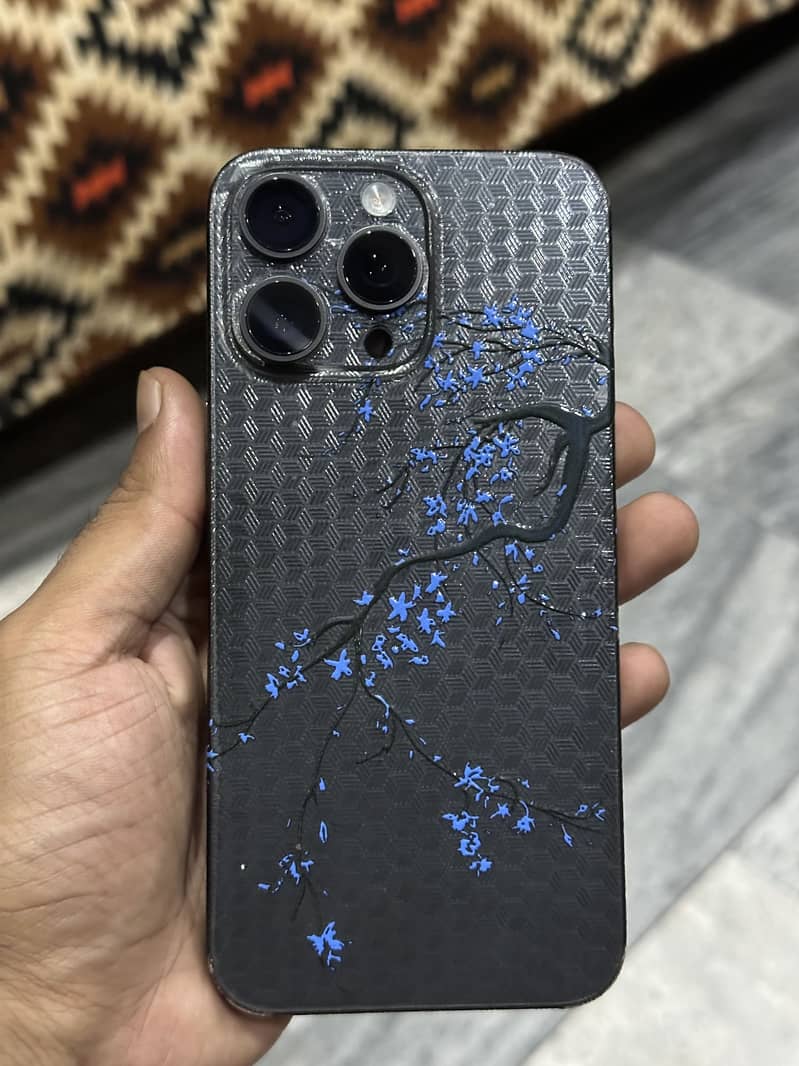 Apple iPhone 15 Pro Max 5