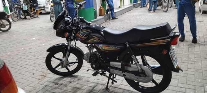 Super Power Deluxe 70 2026 Model – Self Start, Alloy Rims