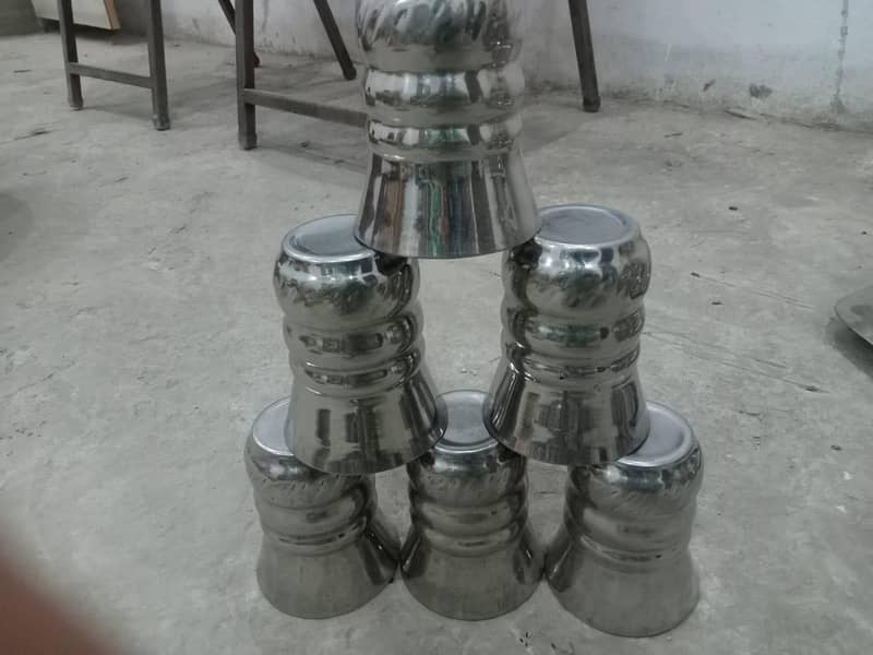 سٹیل کے برتن برائے فروخت  ملتان میں 2