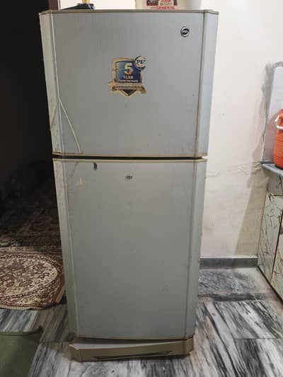 PEL Fridge for Sale – 9/10 Condition