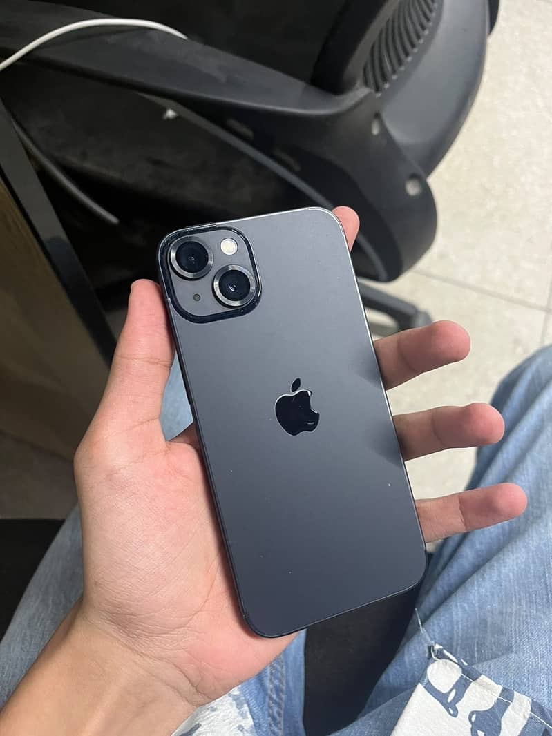 Apple iPhone 13 1