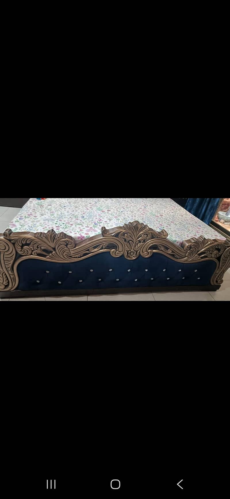 King size bed 3