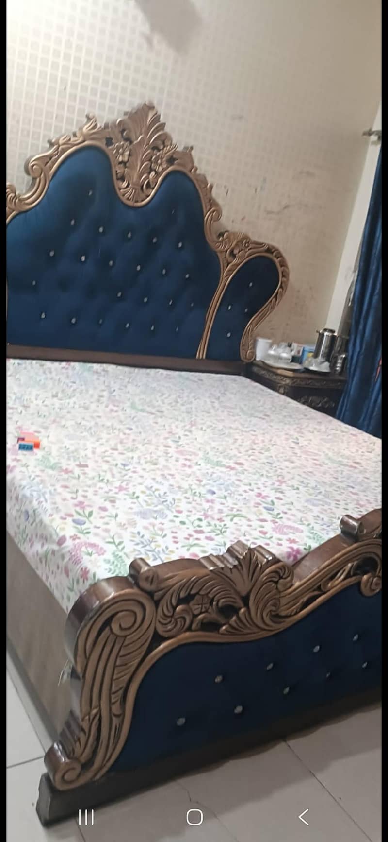 King size bed 4