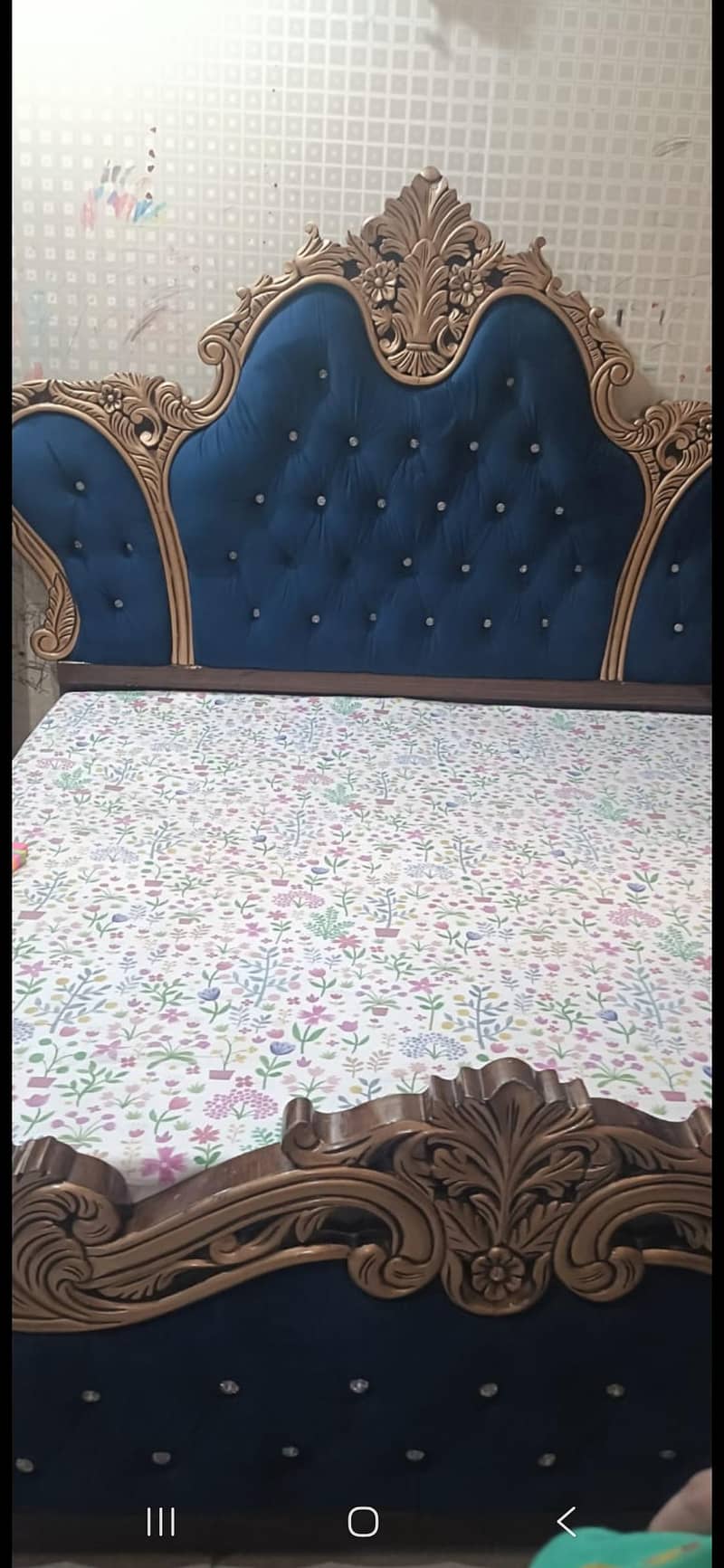 King size bed 6