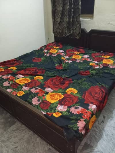 bed sheet py Tori murmat hony wali bki mazbood bed hai