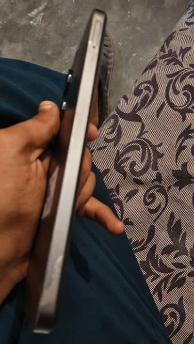 Condition Bilkul 10 by 10 hai Brand New mobile hai 03070421476