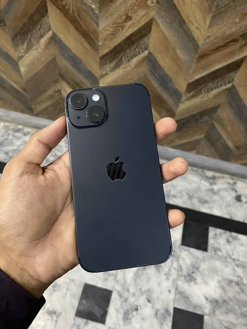 Apple iPhone 14 3