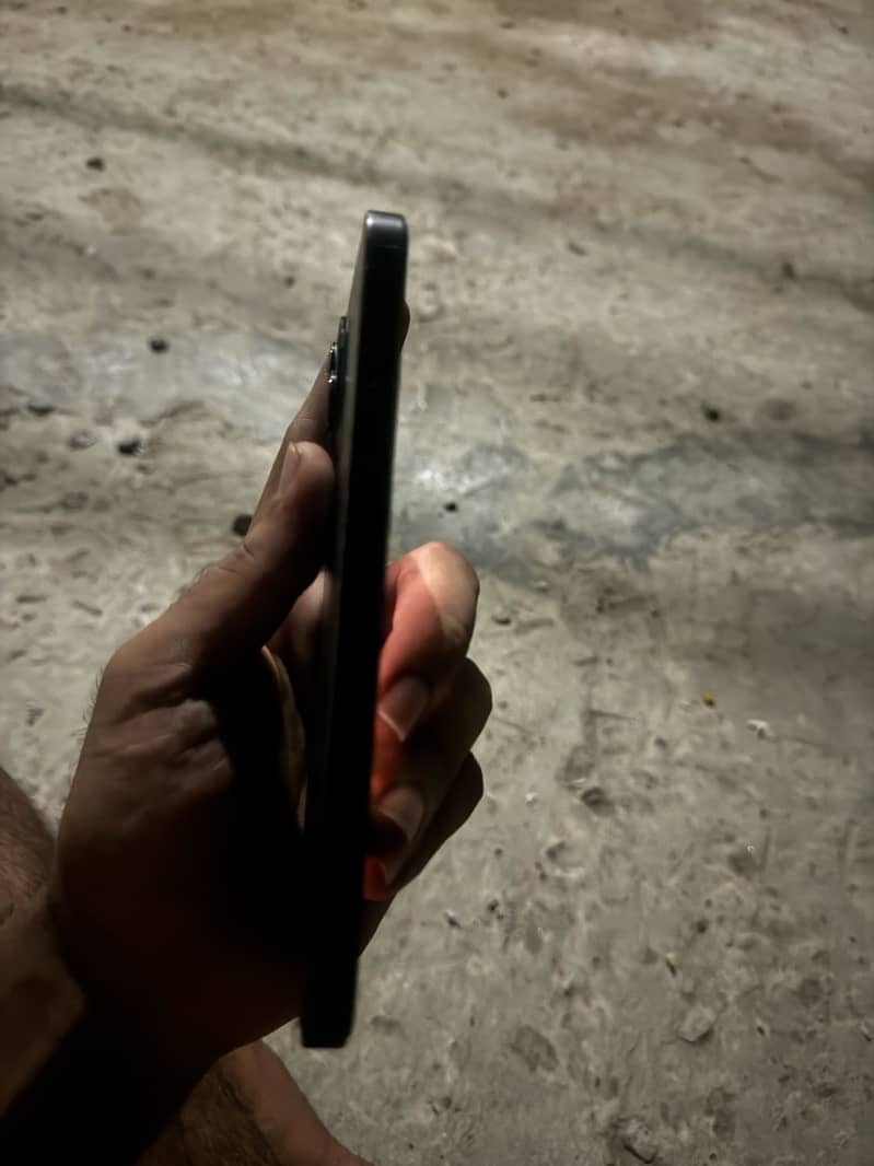 Apple iPhone 14 plus 0