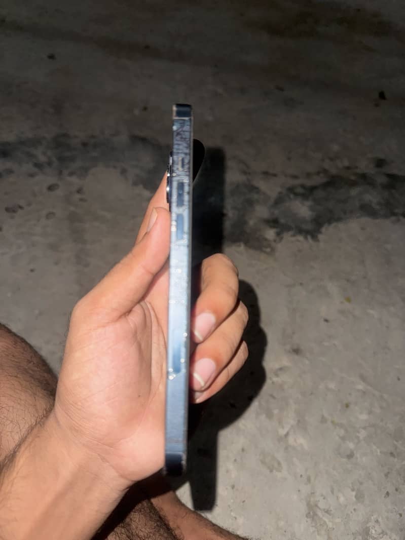 Apple iPhone 14 plus 4