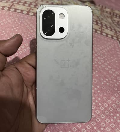 One Plus 13s